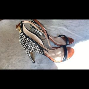 Beautiful French Connection Open Toe Heels